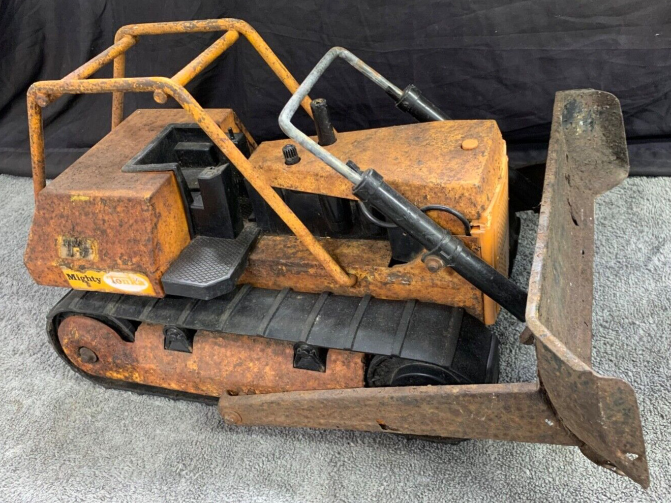 RARE – 1976 1977 Model 3907 Mighty T-9 TONKA Bulldozer USA Pressed Steel