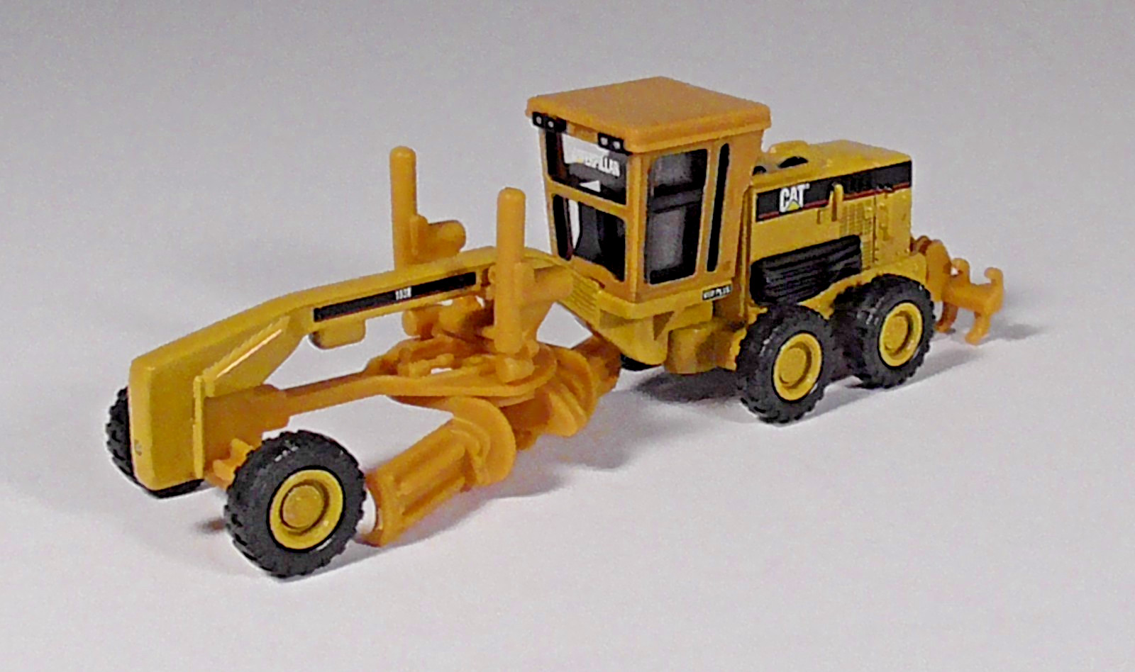 ho scale die cast motor grader cat 163h