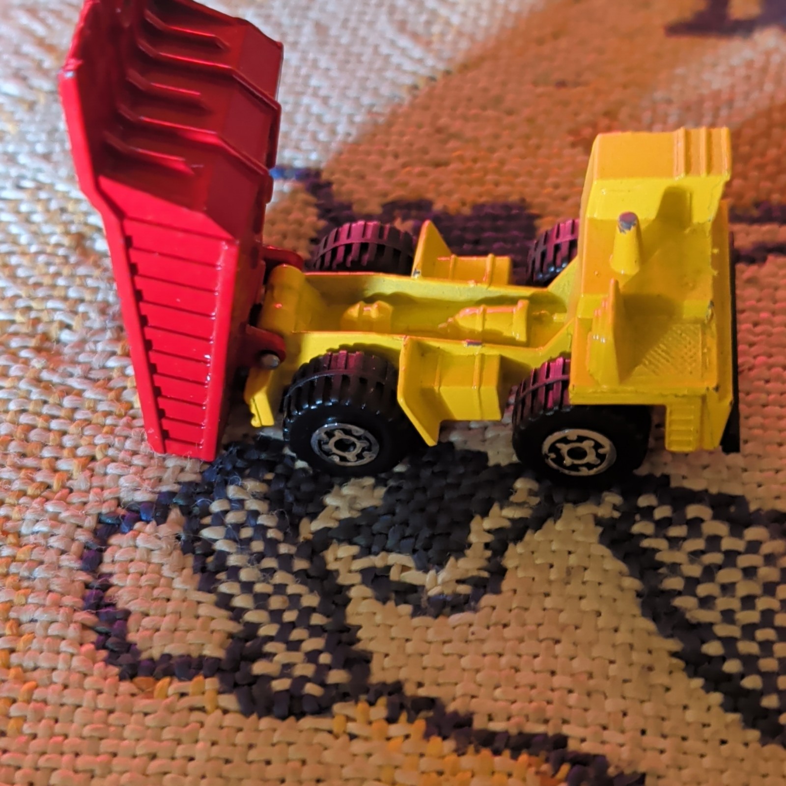 Corgi Juniors Euclid Dump Truck 1/140 Scale Diecast Yellow Red