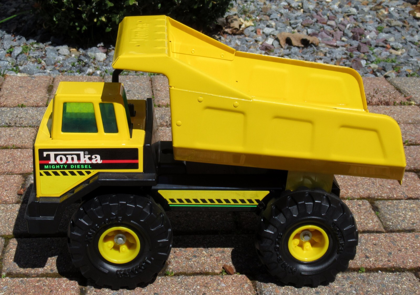 Vintage 1995 Tonka Steel Mighty Dump Truck Mighty Diesel 93901 Made in USA