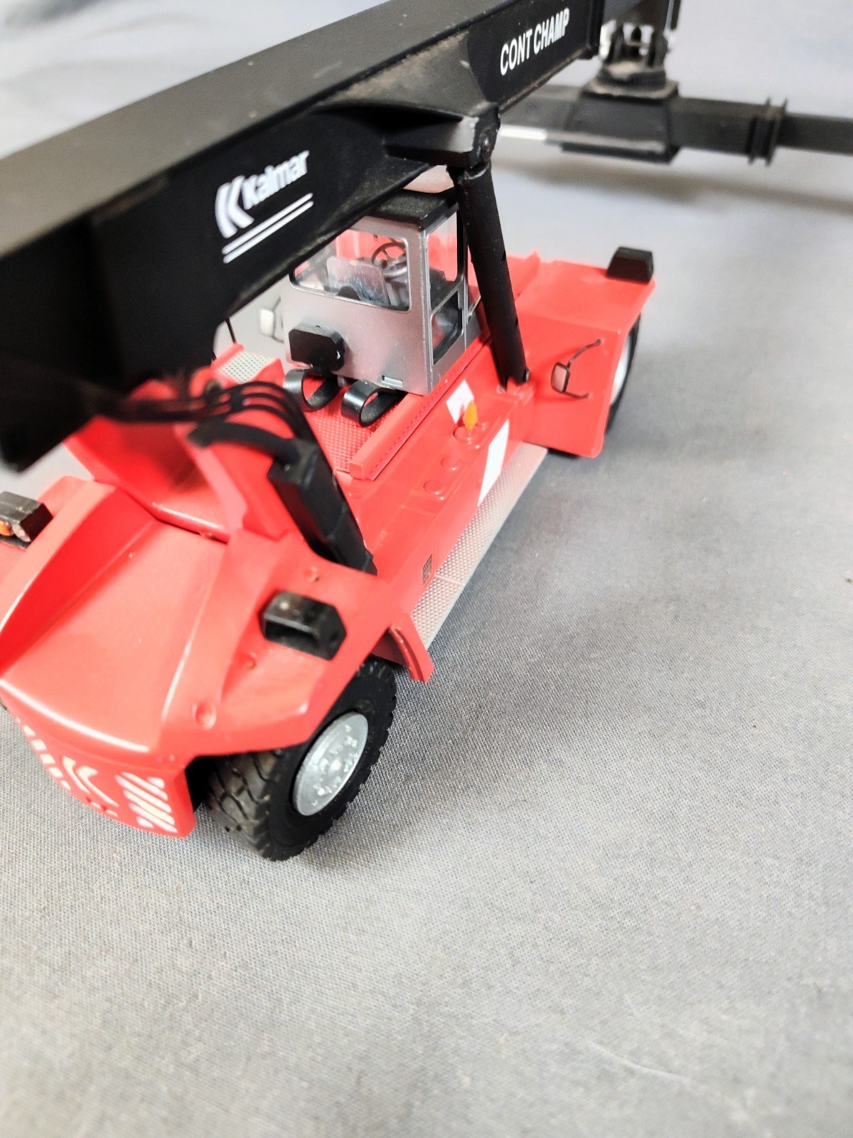 RARE Motorart Kalmar ContChamp 1:50 Diecast Container Stacker Germany