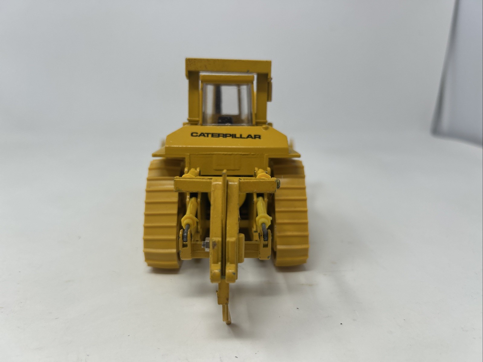 VINTAGE CAT NZG KETTENDOZER D 10 w/ripper-1/50 Scale CONRAD- W. GERMANY