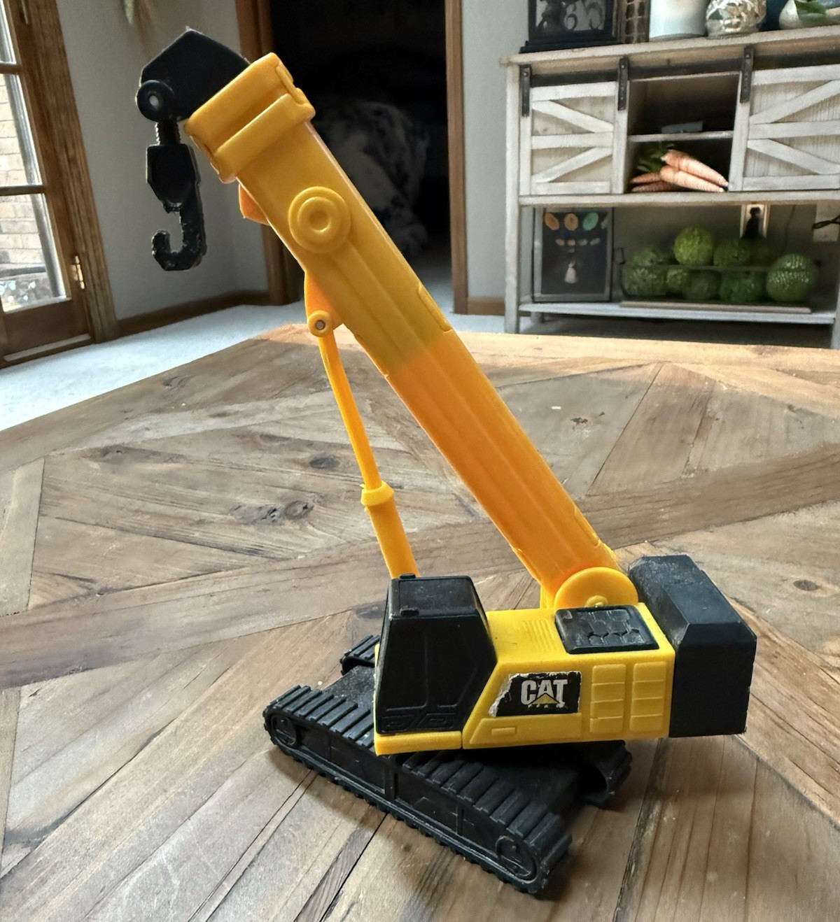 CAT Crawler Crane Construction Toy Vehicle Plastic Yellow/Black