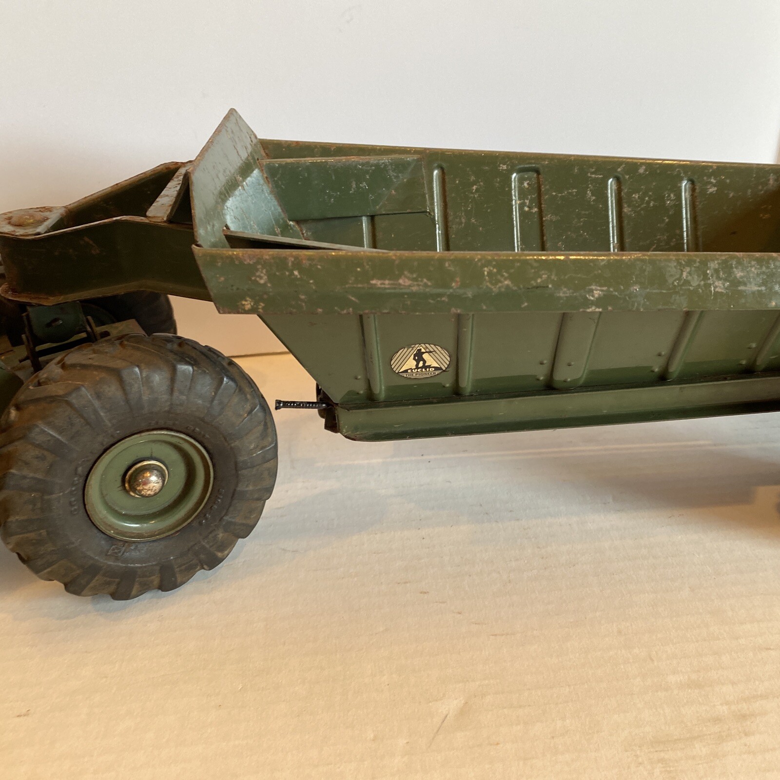 Doepke Euclid The Pioneer 1950’s Model Toy Bottom Dump Earth Mover Hauler