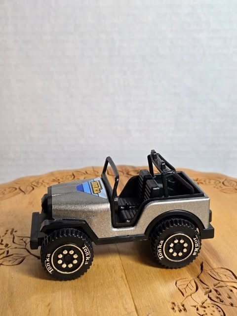 1979 Tonka Silver Jeep Model Number 812892