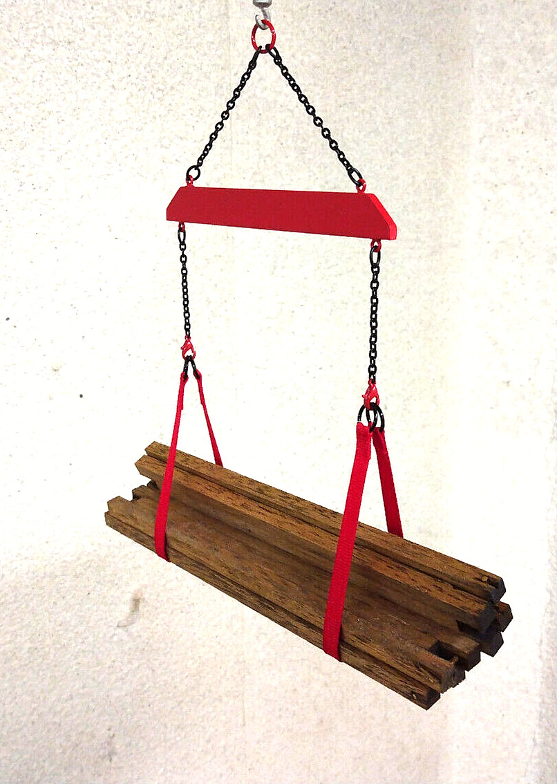 All Metal 3.5″ Spreader Beam Authentic Manitowoc Red w/Straps. 1/50th 1/48th.