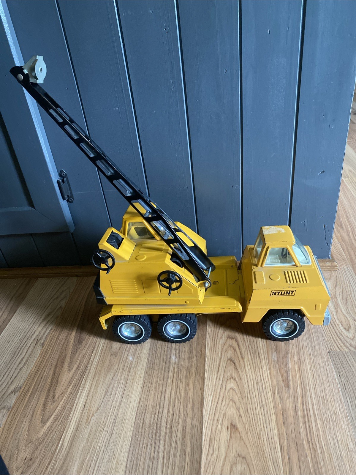 Vintage 1970s Nylint Jumbo Michigan Pressed Steel Crane
