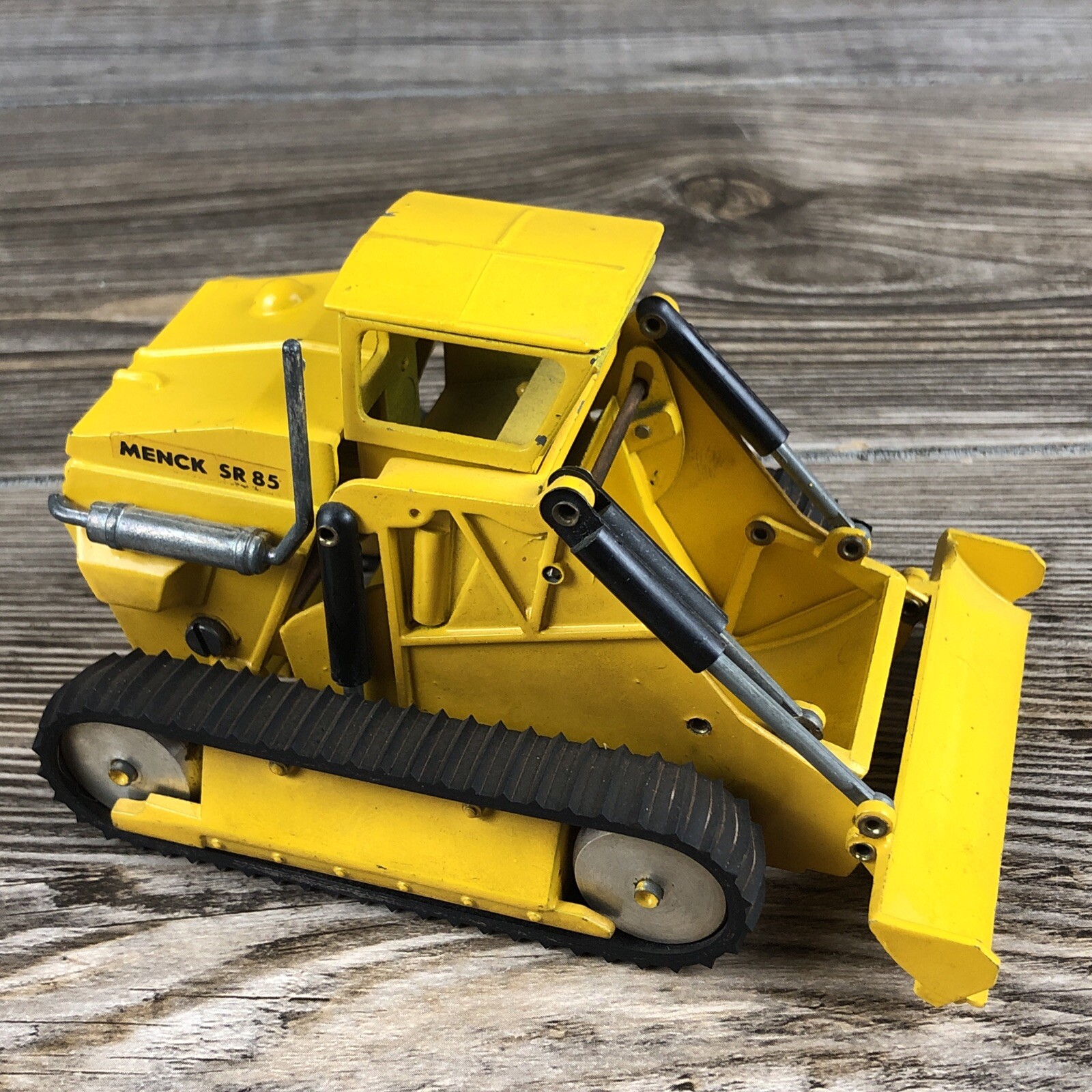 Menck NZG Scraper Dozer SR 85 No. 111 Western Germany 1:50