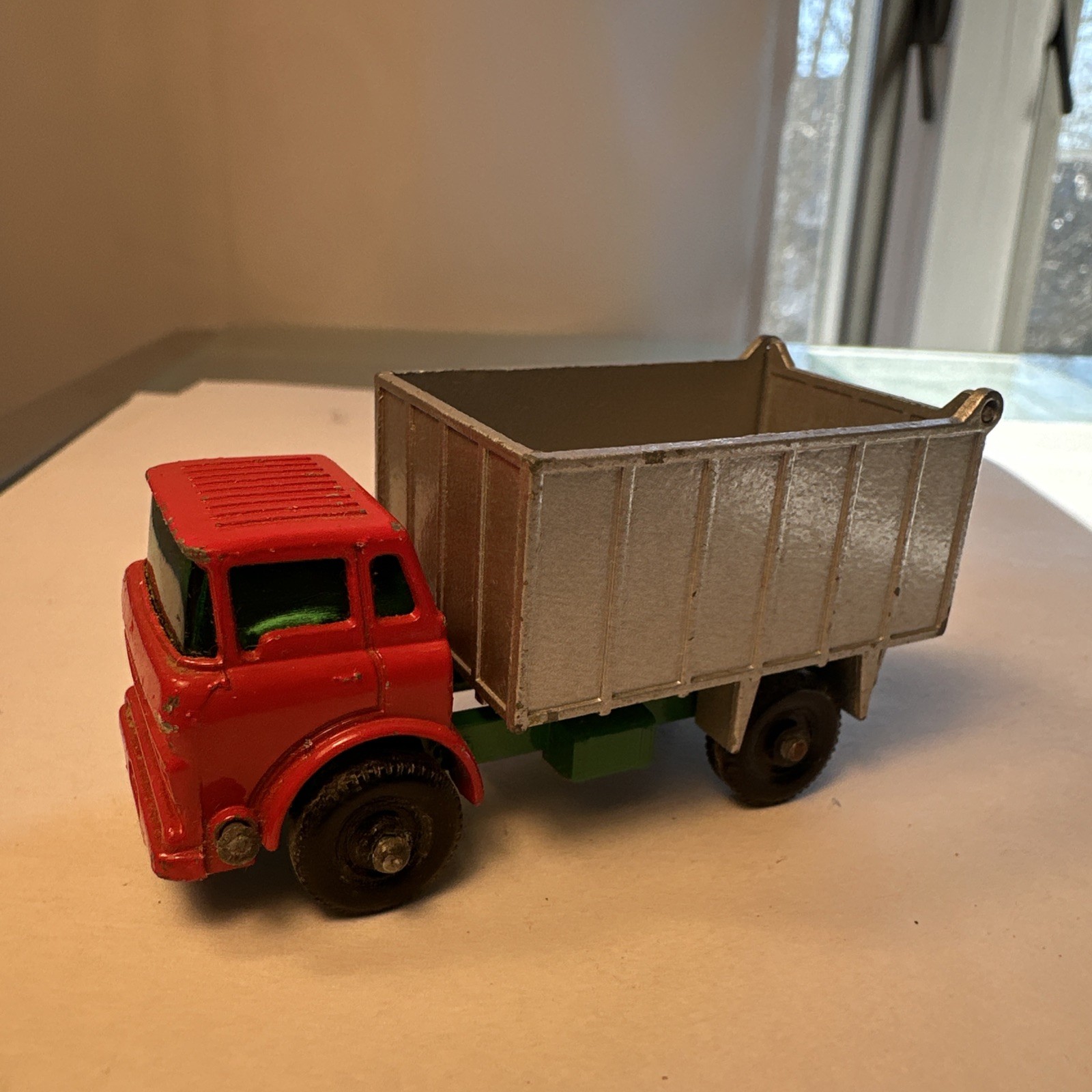 LESNEY Matchbox NO.6B EUCLID Quarry DUMP TRUCK+ Matchbox No. 26 Tipper Truck