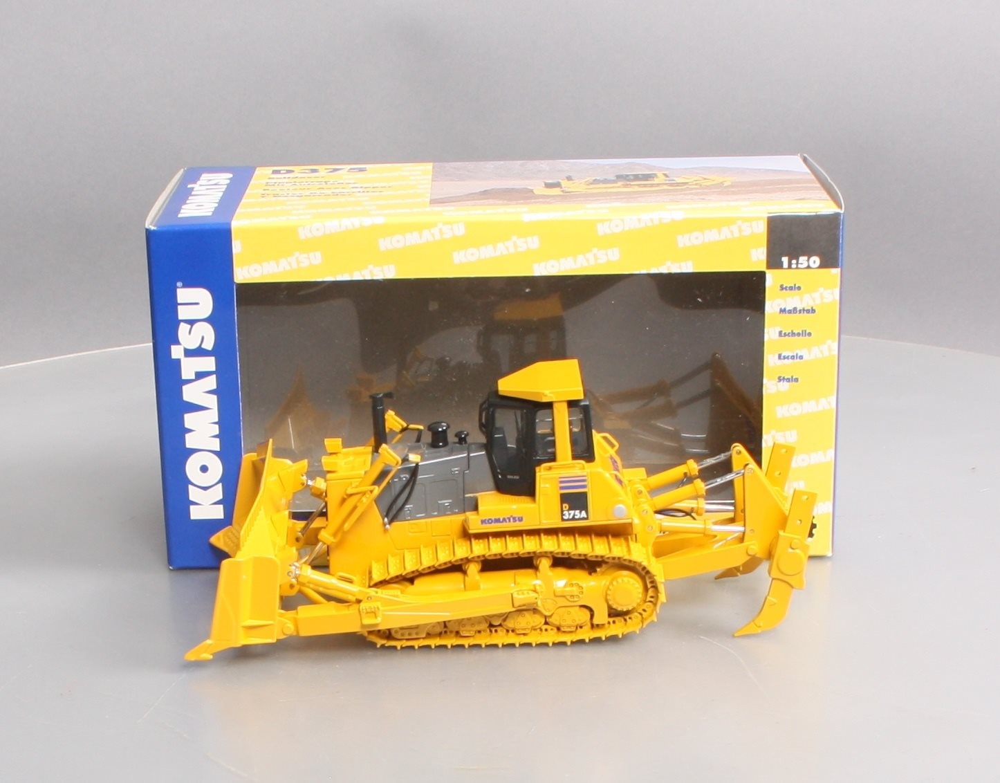 First Gear 50-0216 1:50 Komatsu D375A-6 Dozer with Ripper LN/Box