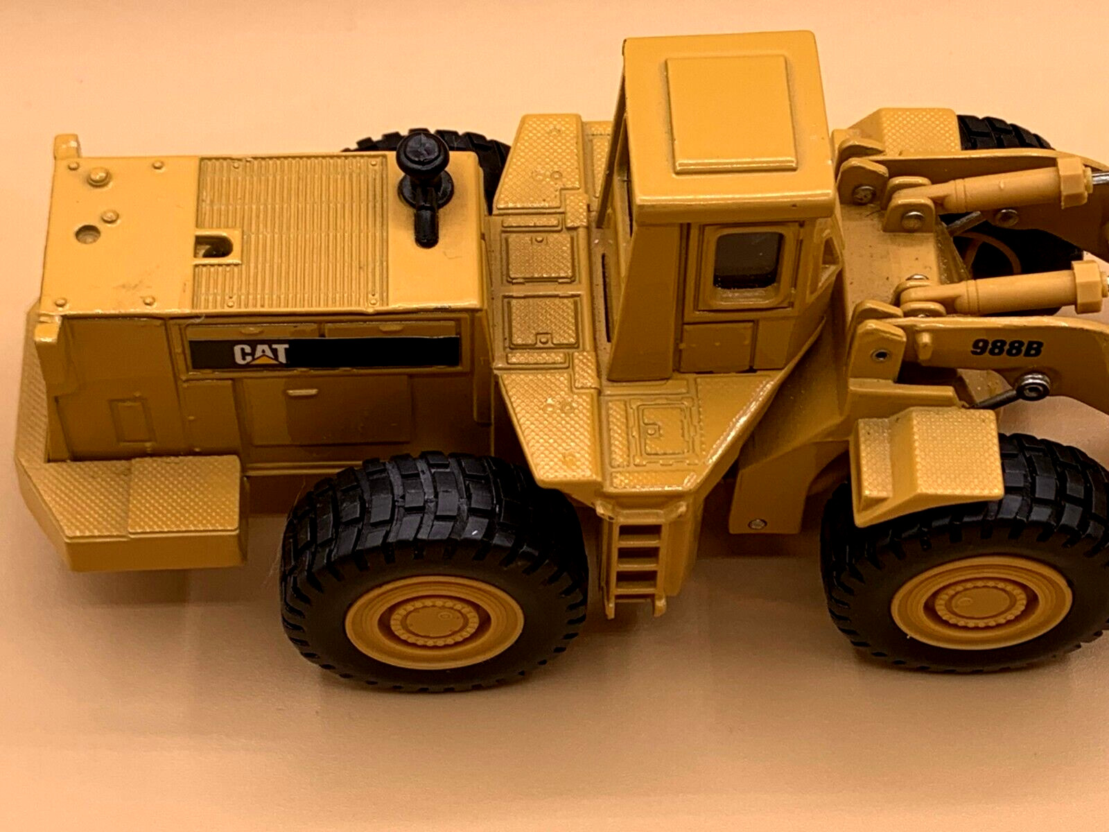 ERTL Caterpillar 988B Front End Loader, Tractor 2486F, Heavy Die Cast Metal 1/50