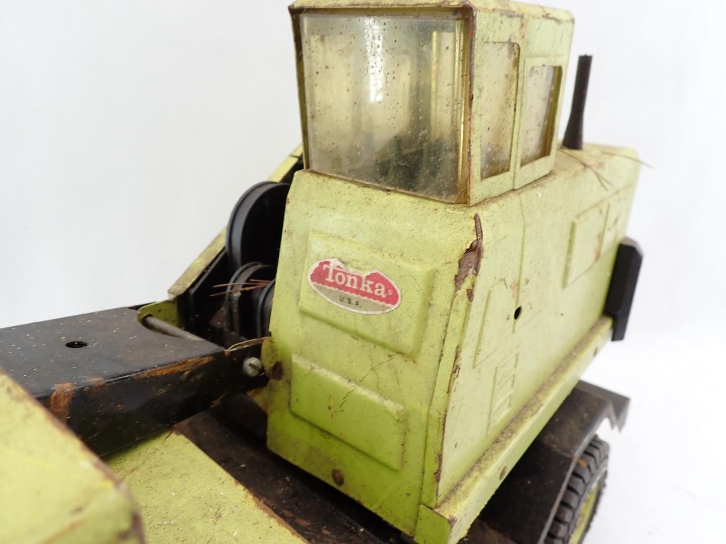 Green Tonka Mighty Shovel 3930 17” Pressed Steel 1970s Vintage Euclid Lime
