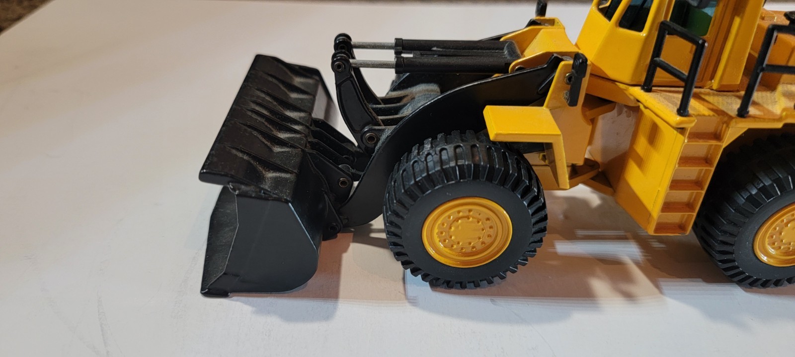 Joal Michigan L320 Wheeled Loader 1:50 Spain No Box
