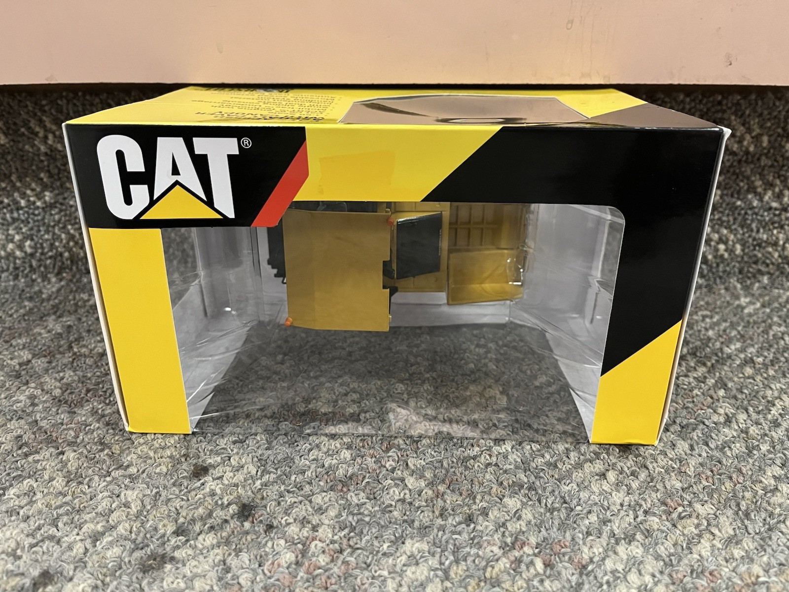 * NORSCOT #55258 1/50 CAT CATERPILLAR AP655D ASPHALT PAVER NEW IN SEALED BOX *ST