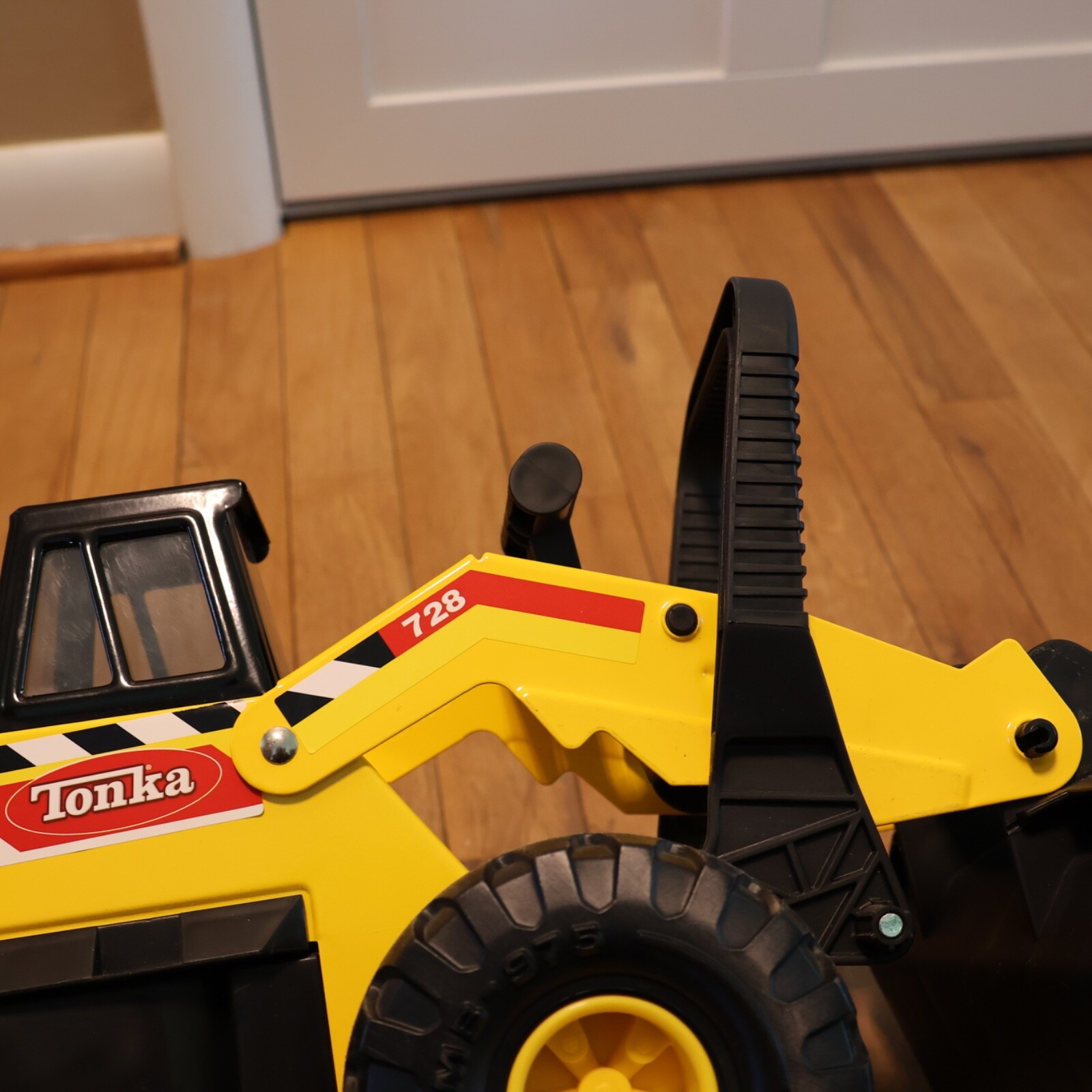 Vintage Mighty Tonka Front End Loader #728 Hasbro 21″ Pressed Steel & Plastic