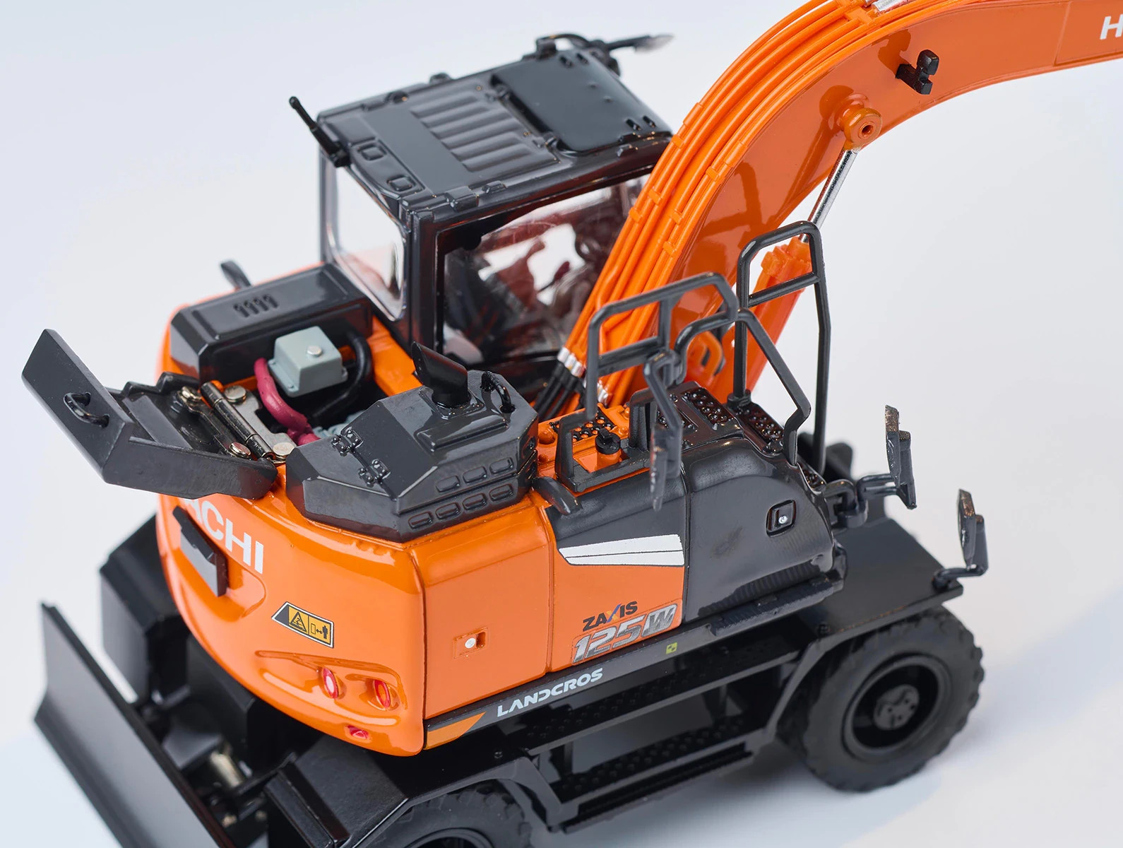 Hitachi ZX125W-7 Wheeled Excavator 1/50 Diecast Model Taxi Yellow New