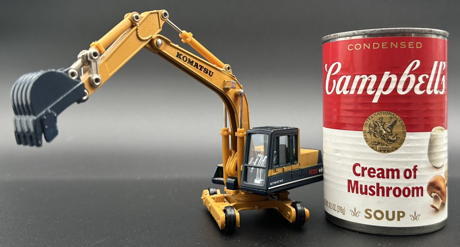 Komatsu PC100 Excavator Power Shovel Diecast 1:48 Scale Shinsei Japan 613