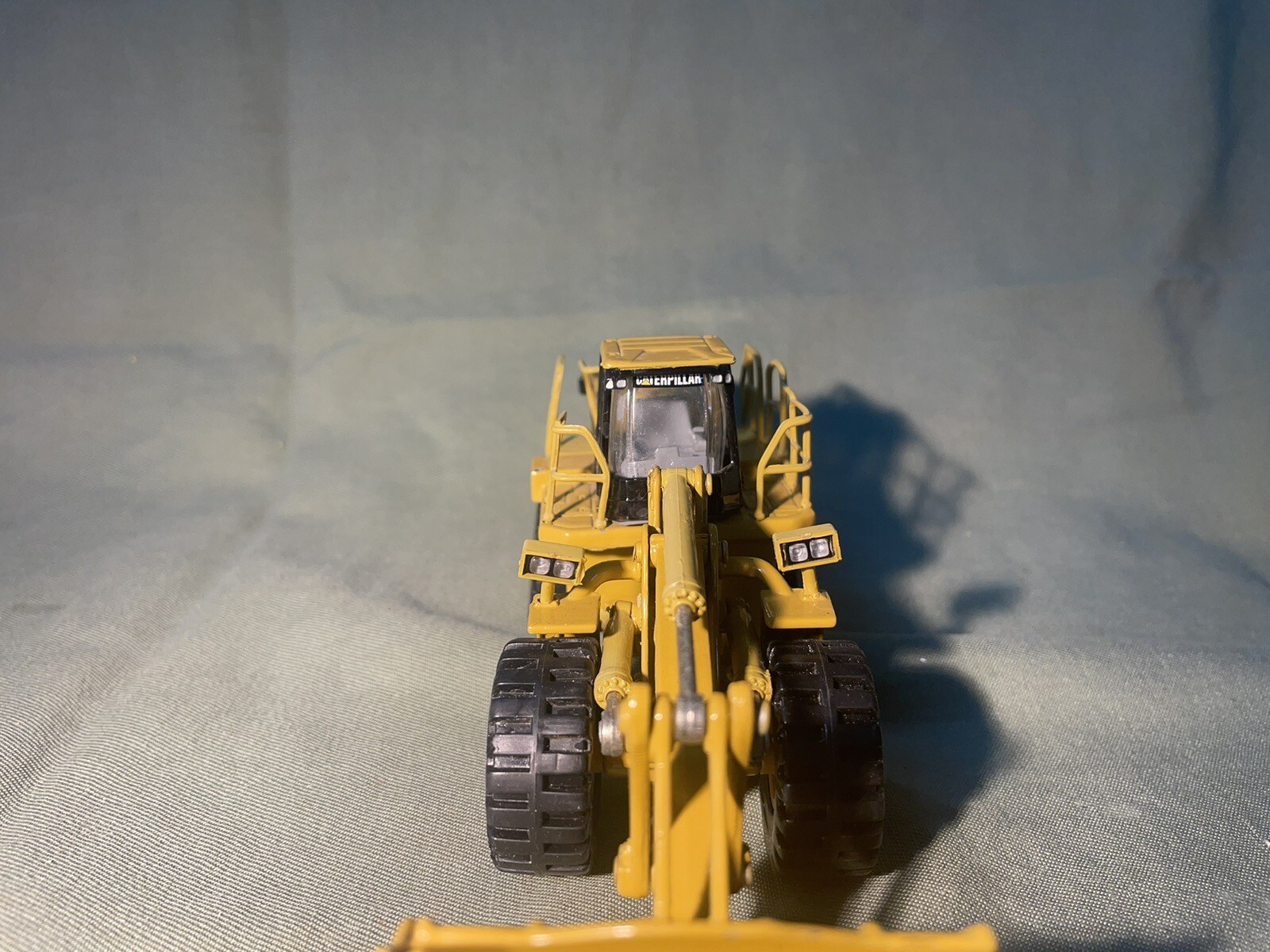 Norscot CAT 988H Scale Model Wheel Loader