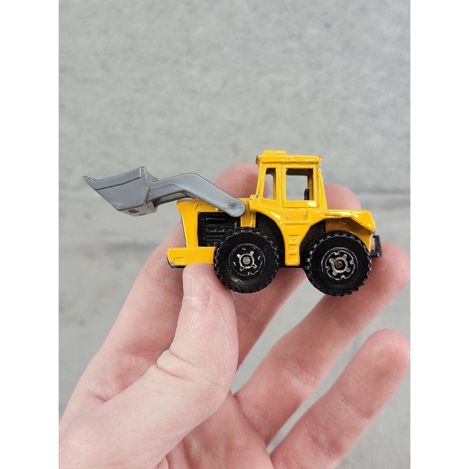 Matchbox Superfast No 29 Tractor Shovel Yellow Diecast Construction Loader 1976