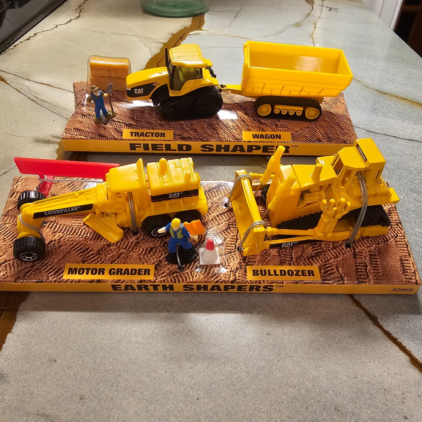 2 SETS -1997 Matchbox Machines Earth & Field Shapers Tractor, Bulldozer, Grader
