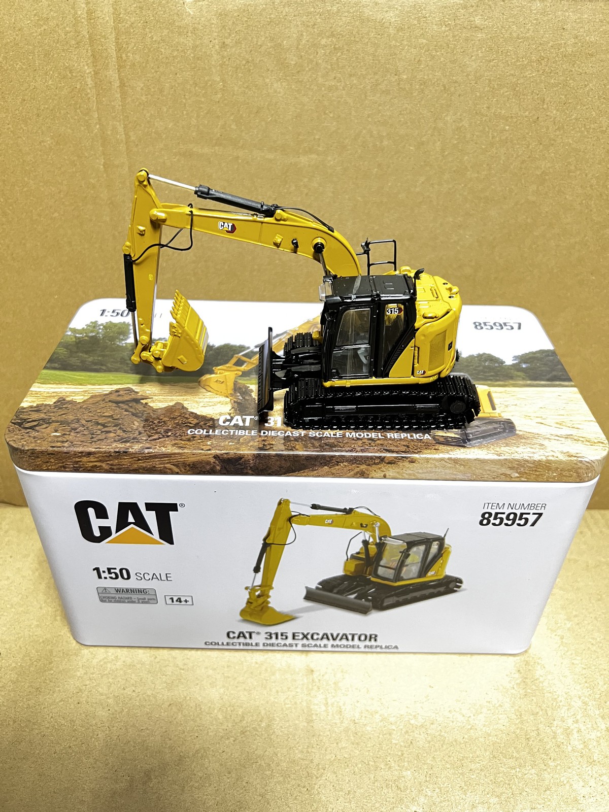 DM 1:50 CAT 315 EXCAVATOR Caterpillar Excavator Alloy Vehicle Model 85957BK