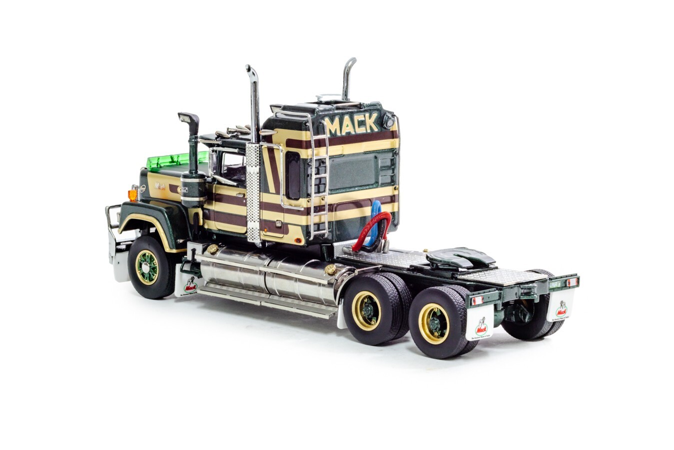 Mack Super-Liner II Bicentennial Captain Starlight Drake 1:50 Scale #Z88011 New