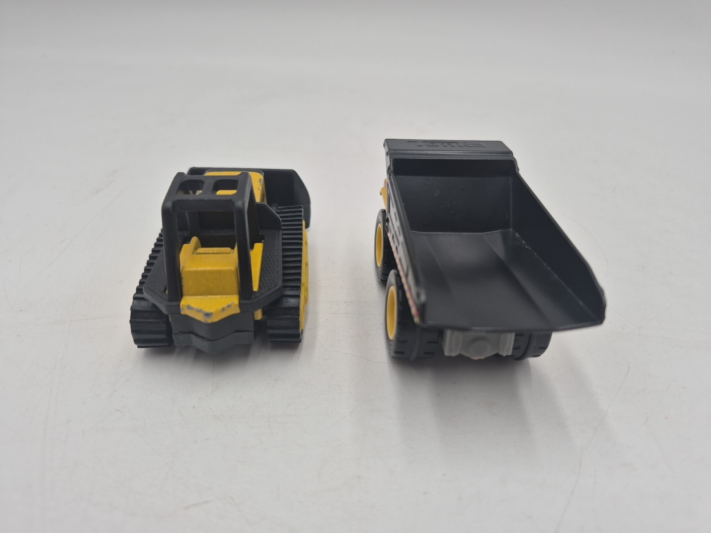 Vtg Lot Of 1994 TONKA Bulldozer Diecast Cars 1:64 & Yellow Construction Truck 3″