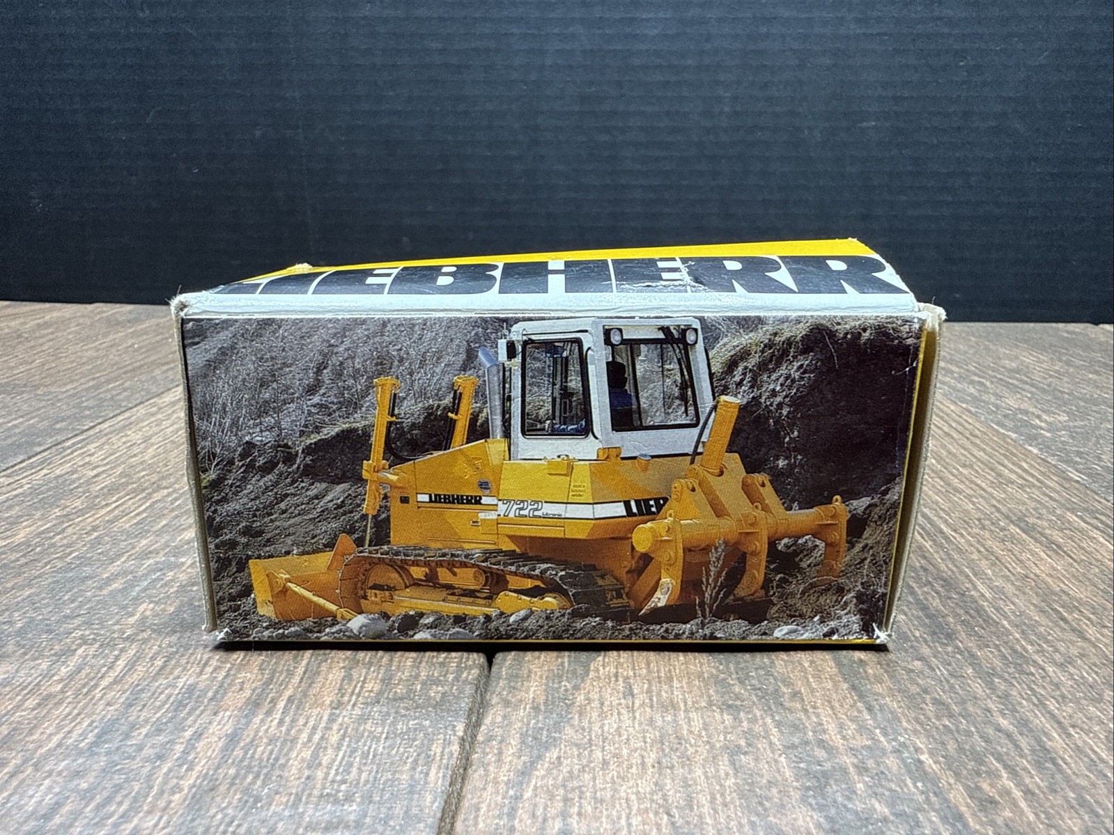LIEBHERR PR 722 THE CRAWLER TRACTOR DIECAST CONRAD MODEL NO 2803