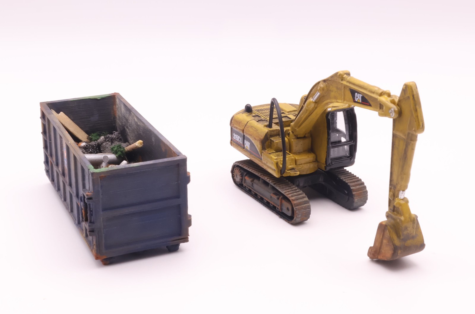 HO Caterpillar 315C L Excavator & Roll-off Dumpster Bundle Hand Weathered