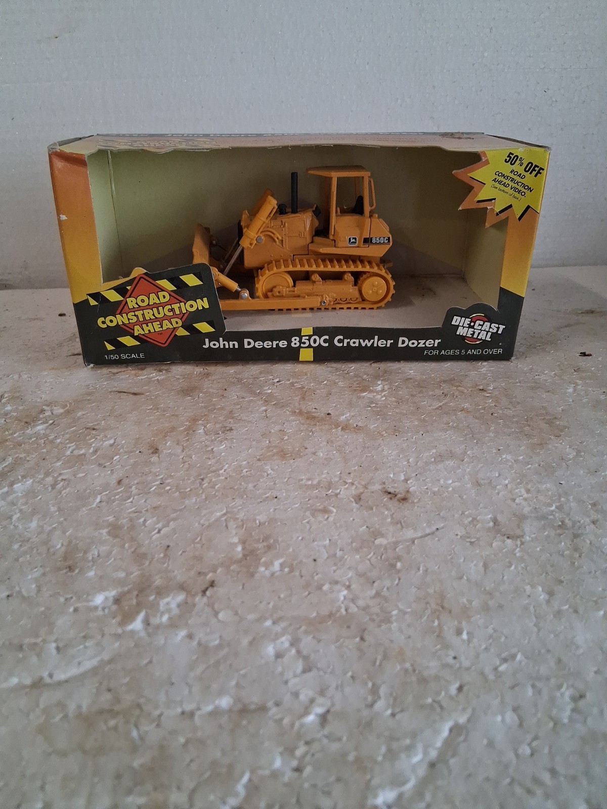 Ertl 5261 1:50 Scale John Deere Replica 850C Crawler Dozer EX/Box