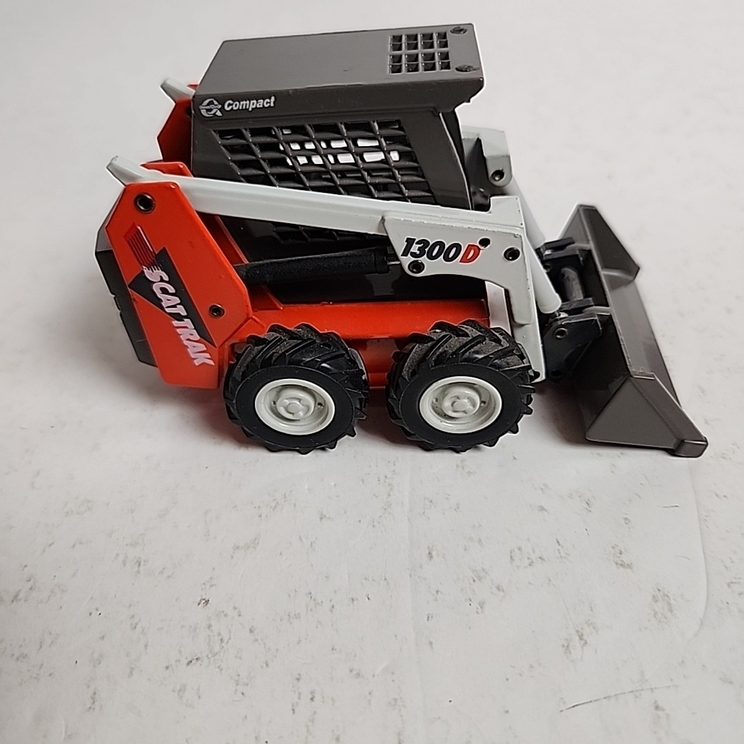 JOAL 150 Scat Trak 1300D Skid Steer Loader 1/32 Die-Cast