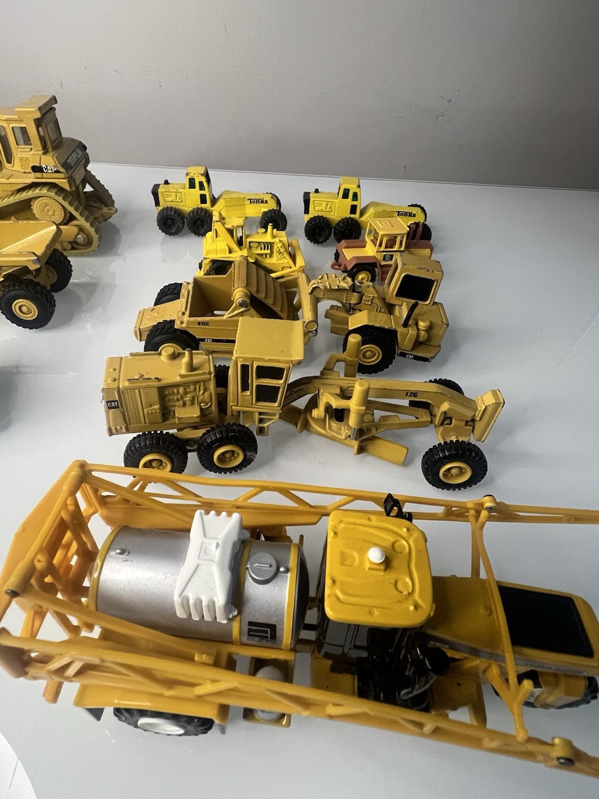 Lot Of Ertl, Tonka, & Hotwheels Construction Vehicles. Bulldozer, Loaders Etc