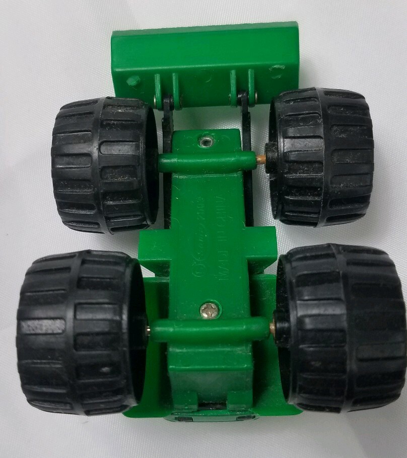 2003 Plastic Soma Mighty Wheels Blue Ridge Farm Green Tractor Toy Collect