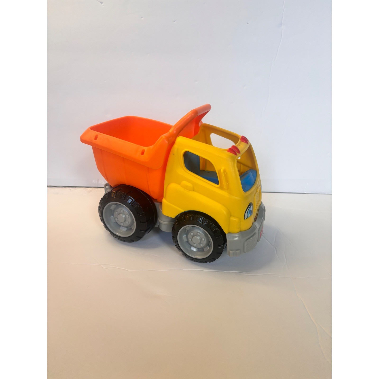 Fisher-Price Little People Dump Truck Yellow Orange Construction Vehicle DFT45