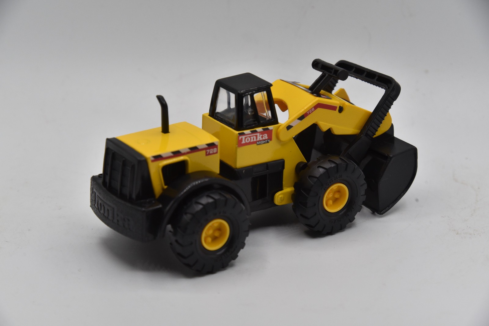 2001 Maisto Tonka Hasbro Bulldozer 762898