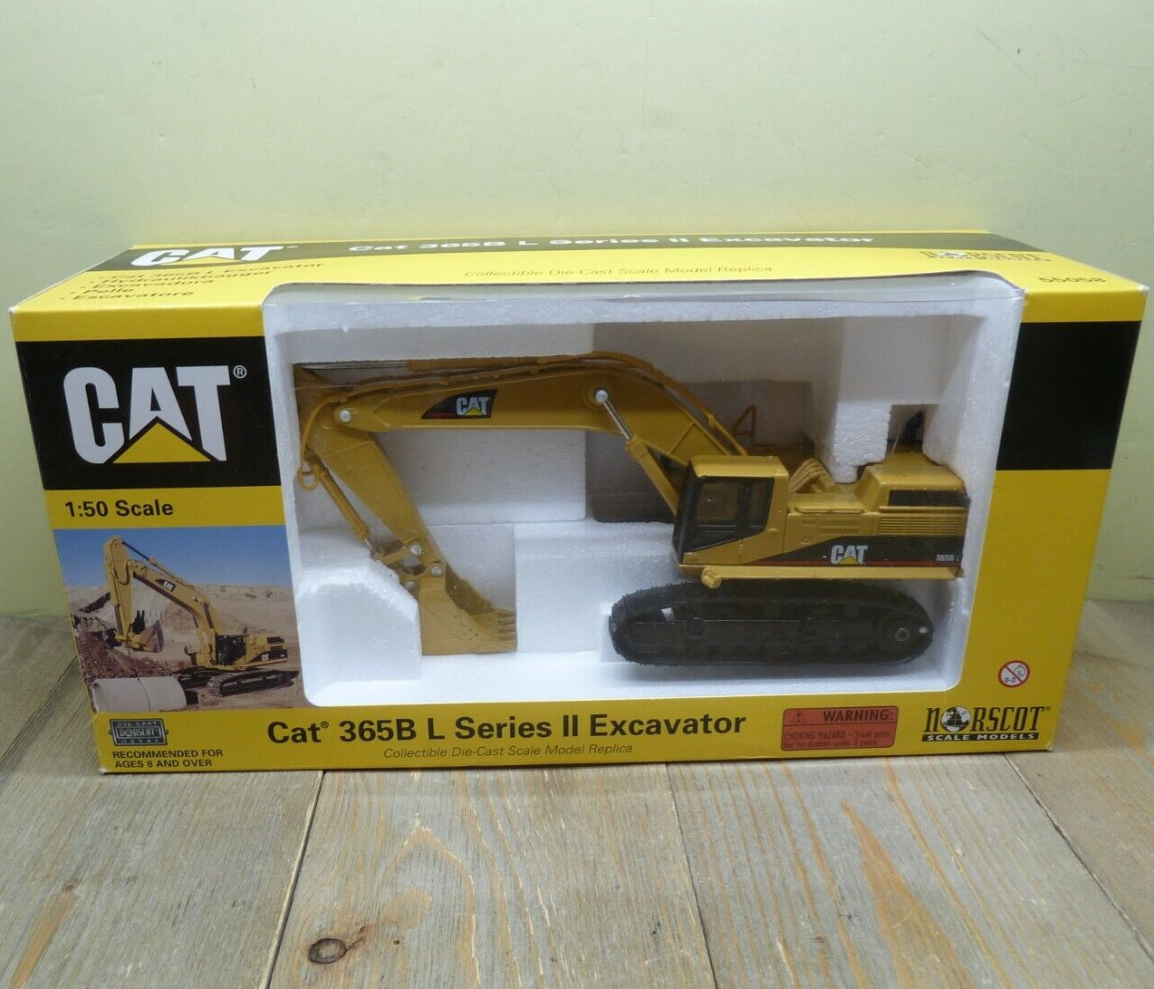 Norscot Caterpillar 365B L Series II Excavator 1/50 Scale Model 55058 Cat
