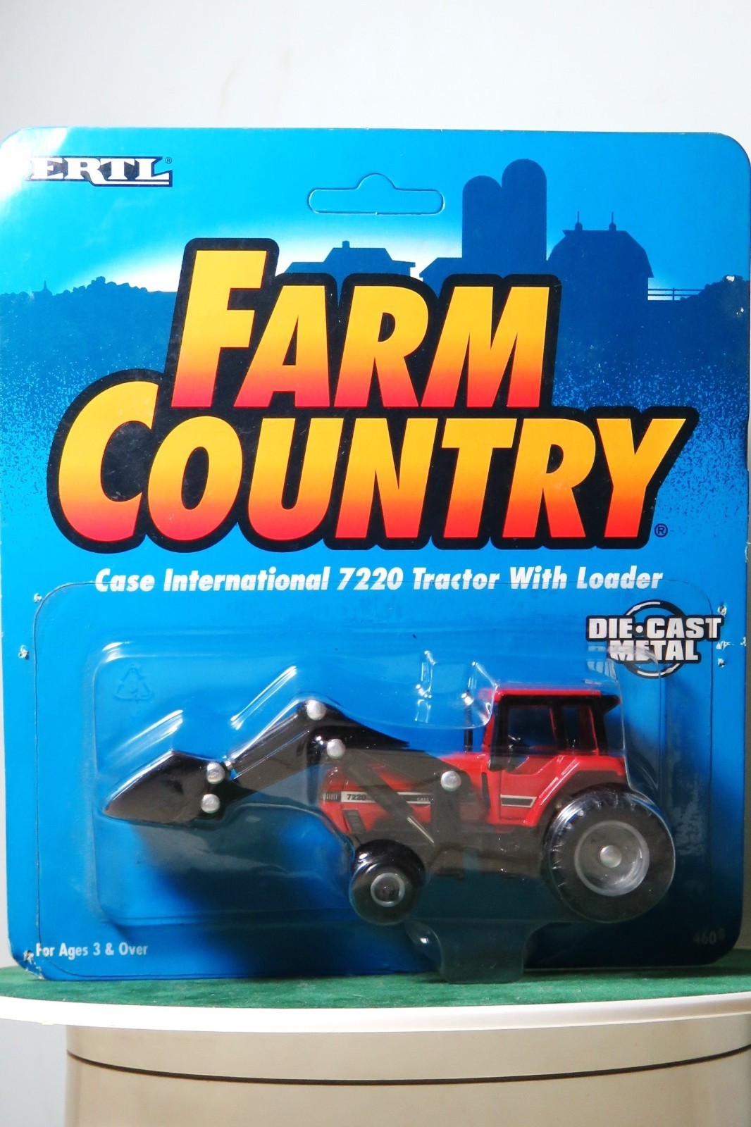 Case-International 7220 Wheel Loader die-cast model, ERTL, 1/64 scale, red/black