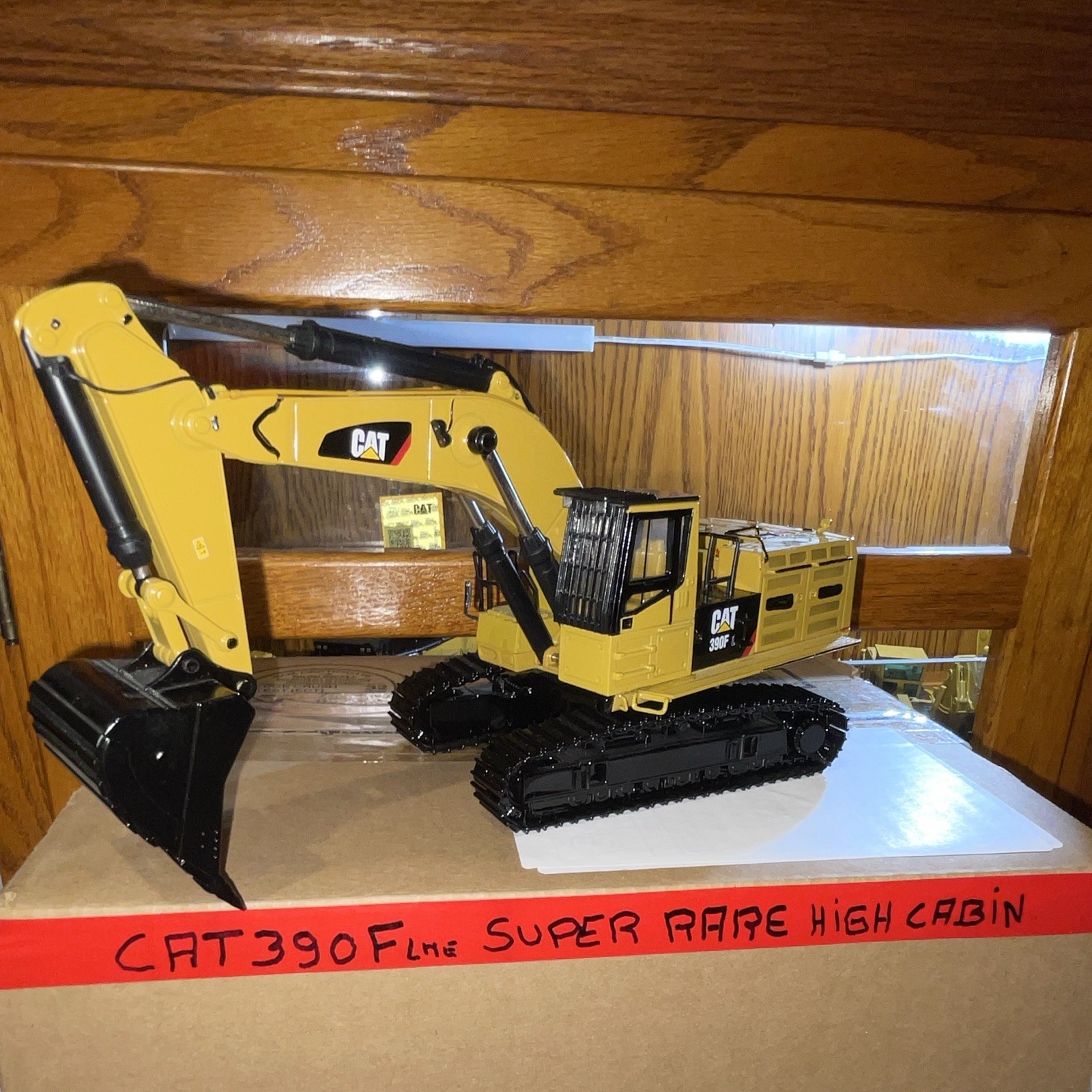 CAT 390F L Tracked Excavator Diecast Model Yellow Black Construction