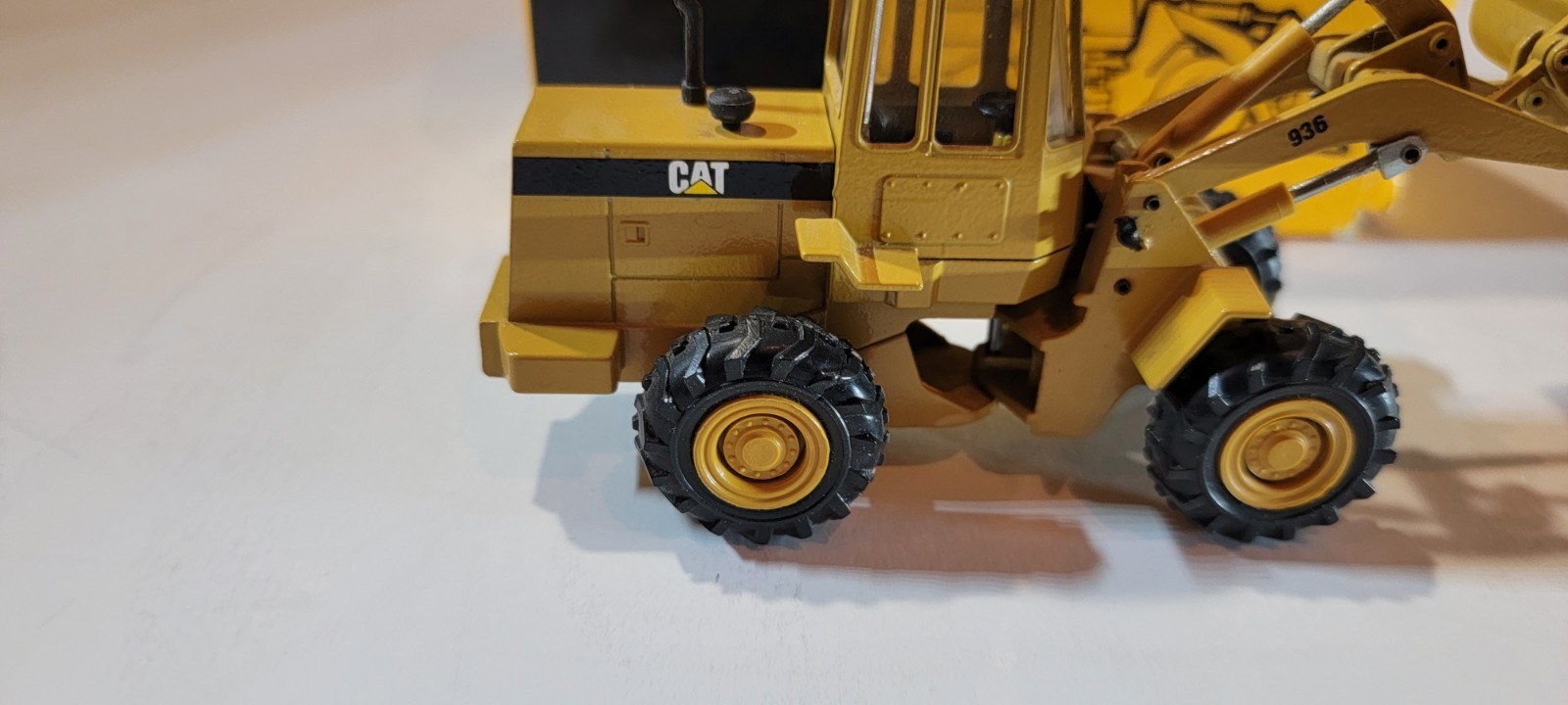 Caterpillar Cat 936 Wheel Loader – Conrad 1:50 Scale Diecast Model #2886 New