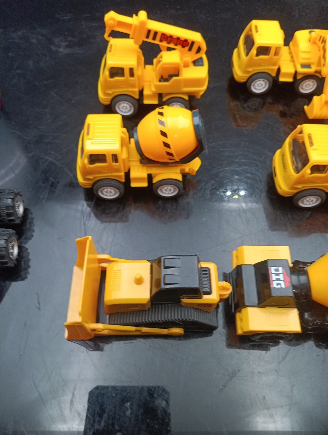 Lot Of 7 Mixed Plastic Kids Toy Construction Vehicles Free Shipping! T2641