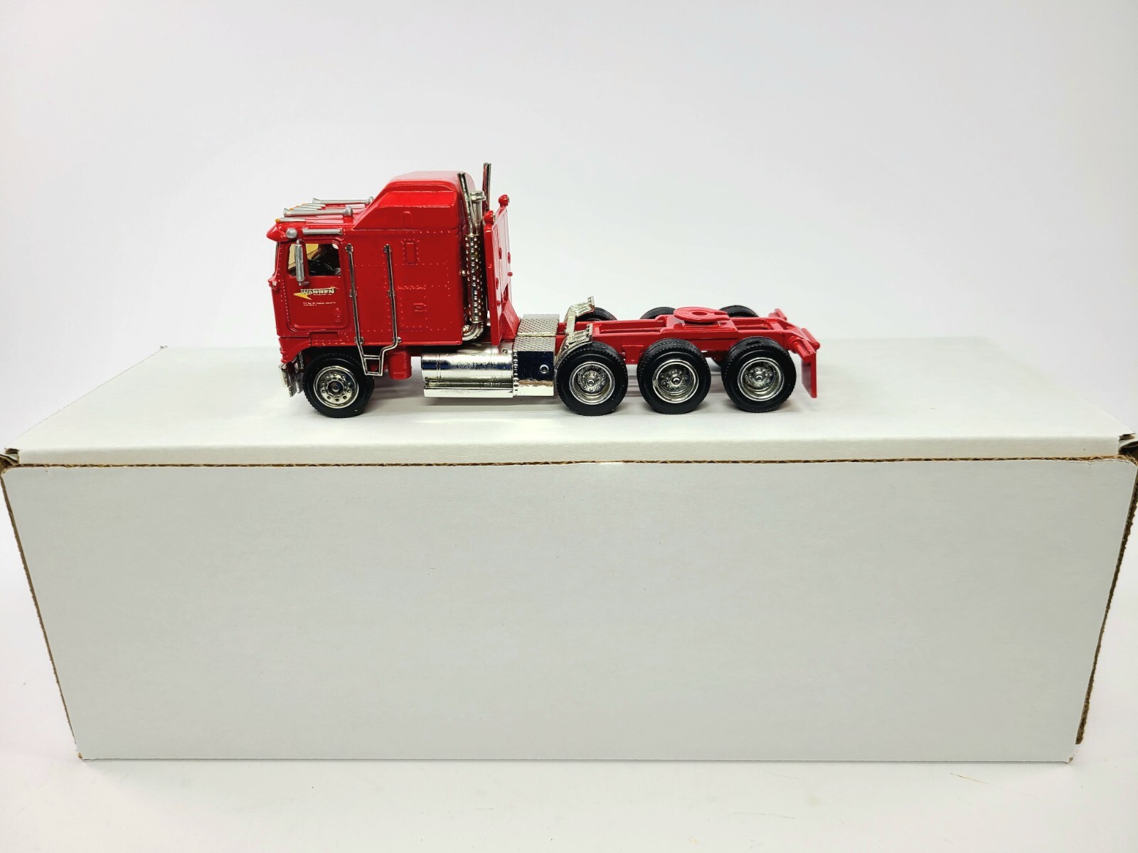 Kenworth K100 8×6 Truck Sleeper Cab – Red – ASAM Smith 1:48 Scale Diecast Model