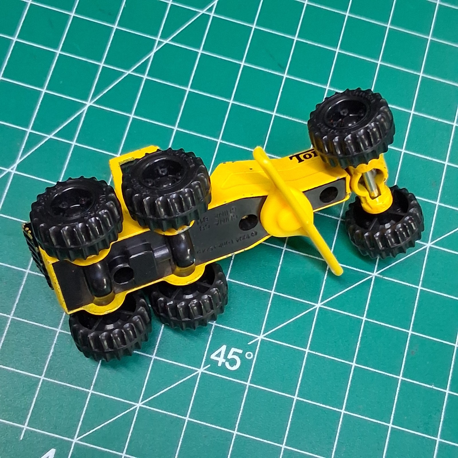 Vintage 1994 Tonka Die Cast Yellow Road Grader Scraper Toy Car