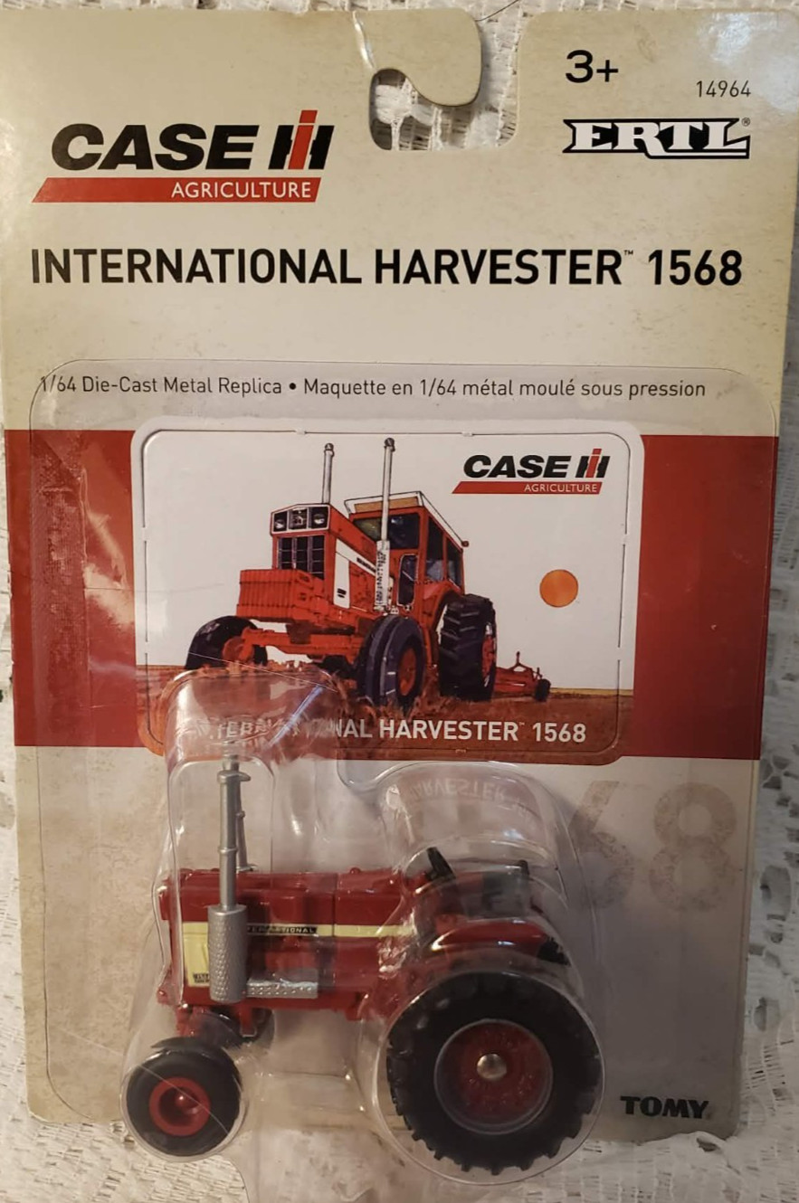 New Retired CASE Agriculture ~ International Harvester 1568 Die-Cast Metal ERTL