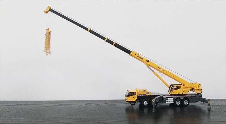 1:50 XCMG XCT75 Engineering Crane Construction Machinery Vehicle Diecast Model