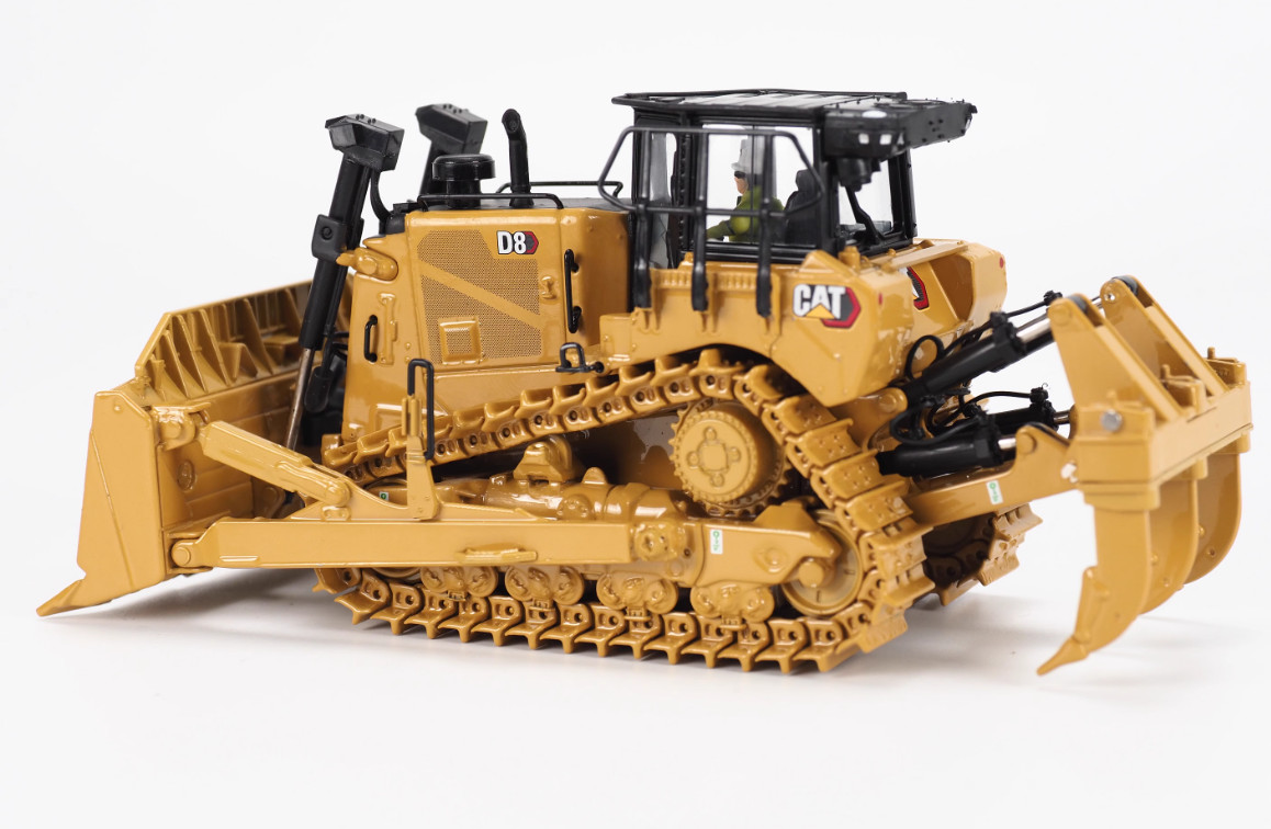 1:50 DM D8 Dozer Bulldozer Construction Machine Equipment Diecast Model