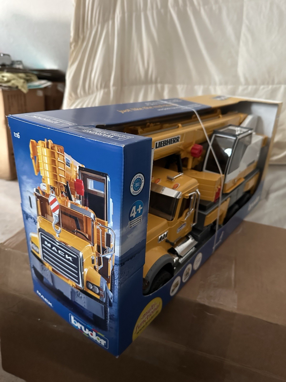 Bruder 1:16 Mack Liebherr LTF 1045-4.1 Crane Truck 02818 Unopened Box