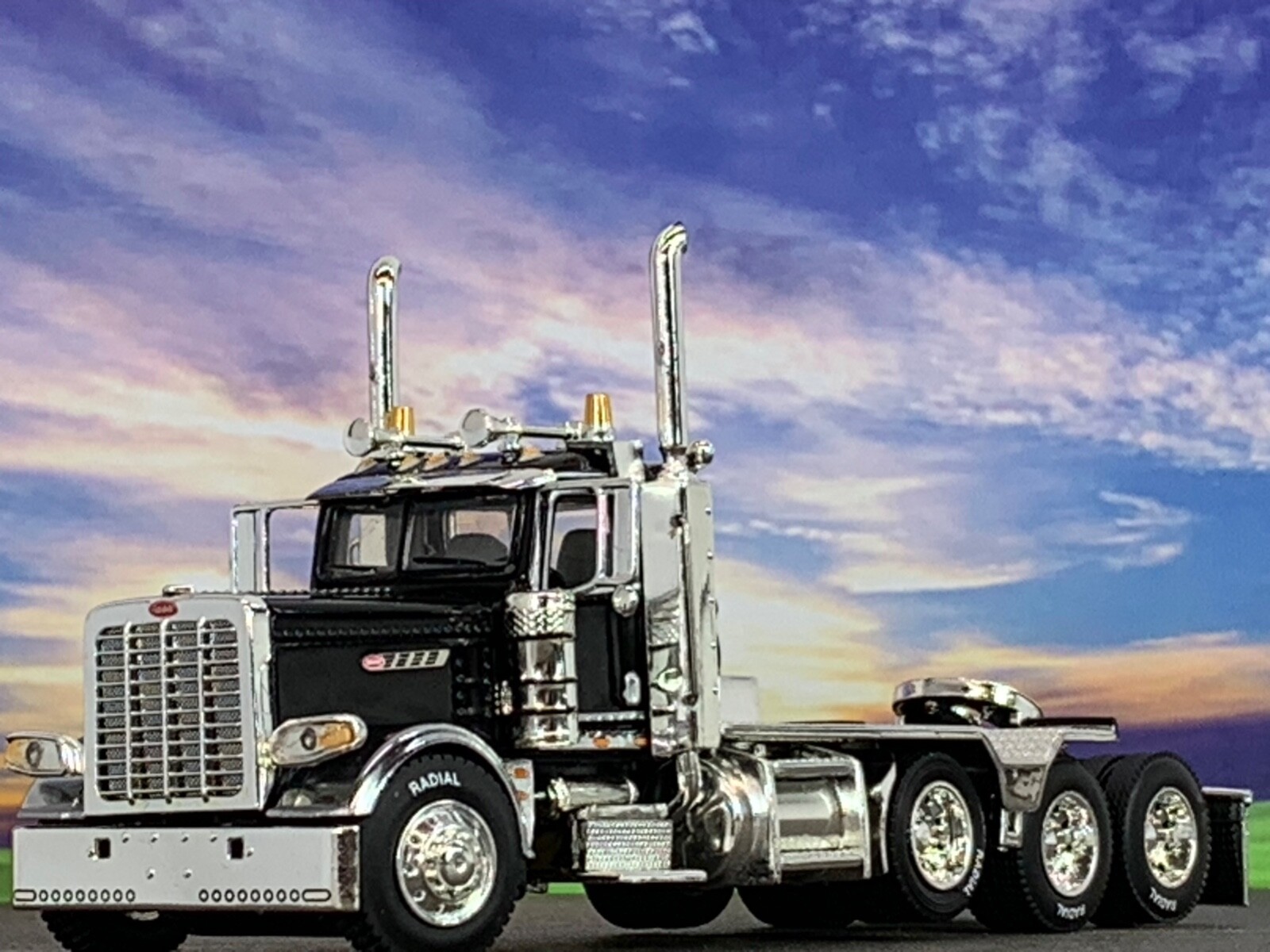1/64 DCP BLACK PRIDE & CLASS PETERBILT 389 HEAVY HAUL TRI AXLE DAY CAB