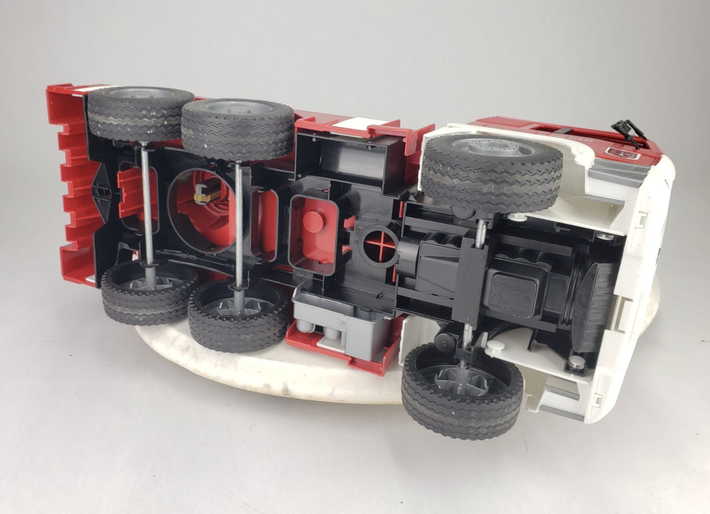 Bruder Toys Man Firetruck Ladder Hose Fire Engine Truck 2001