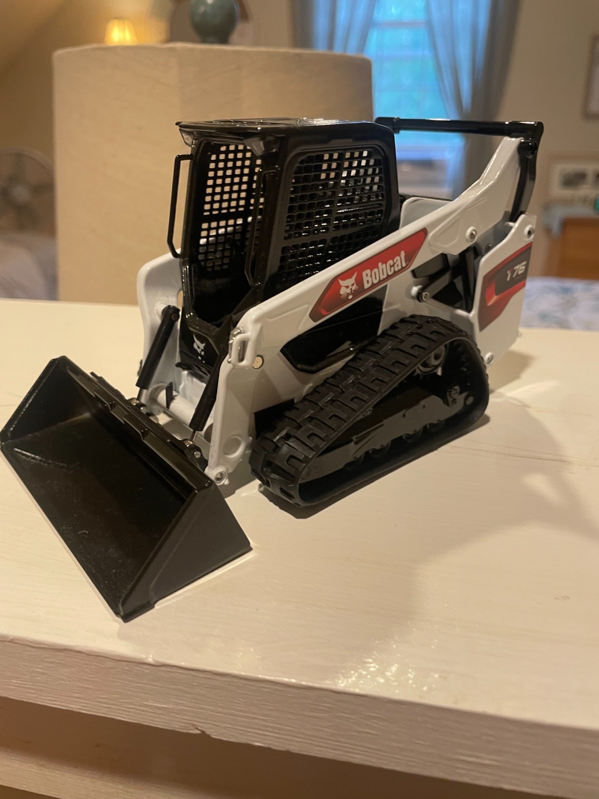 Bobcat T76 Compact Track Loader – Norscot 1:25 Scale Diecast Model #7367309 Used