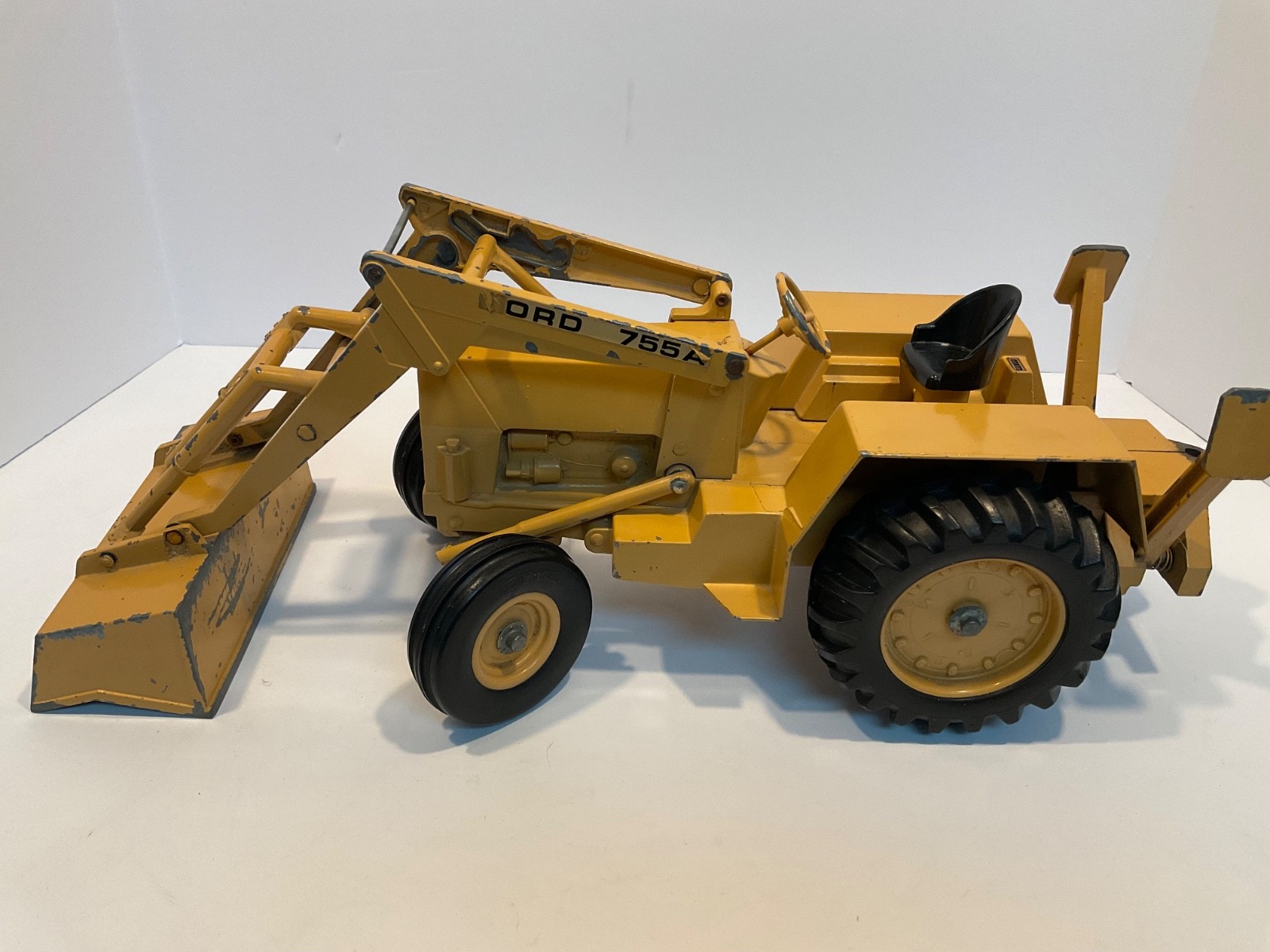 Vintage Ertl Ford 755A Backhoe Loader 1/12 for parts or restoration.